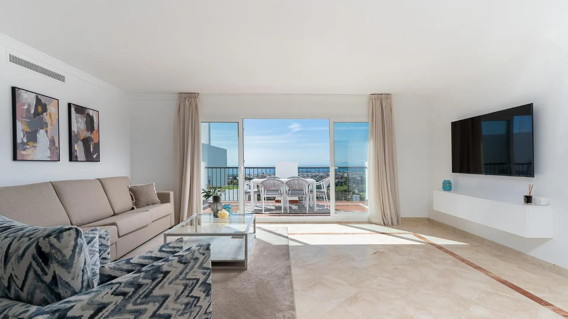 Paraiso Penthouse Unique Sea View To Gibraltar 埃斯特波纳